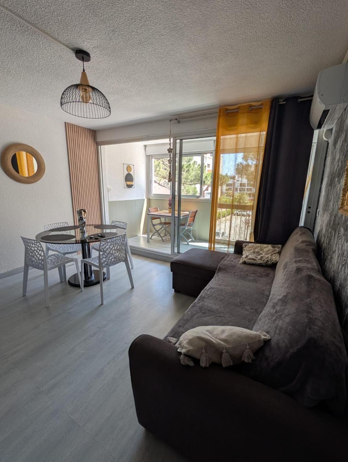Appartement Au Pied De La Plage - Saint Cyprien 외부 사진